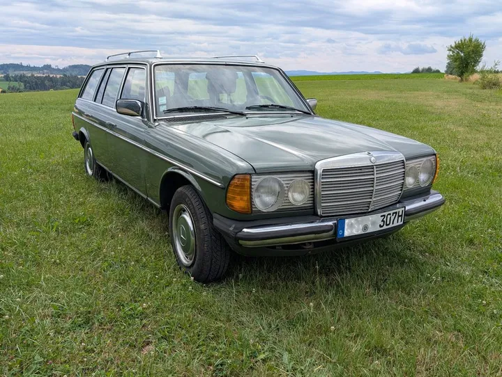 Mercedes-Benz 300