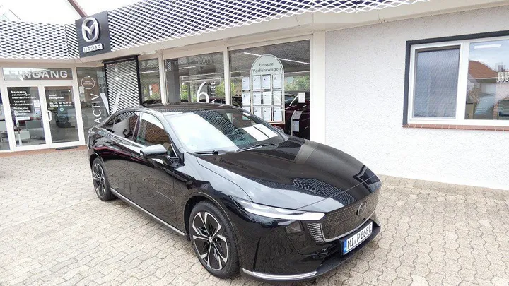 Mazda 6e