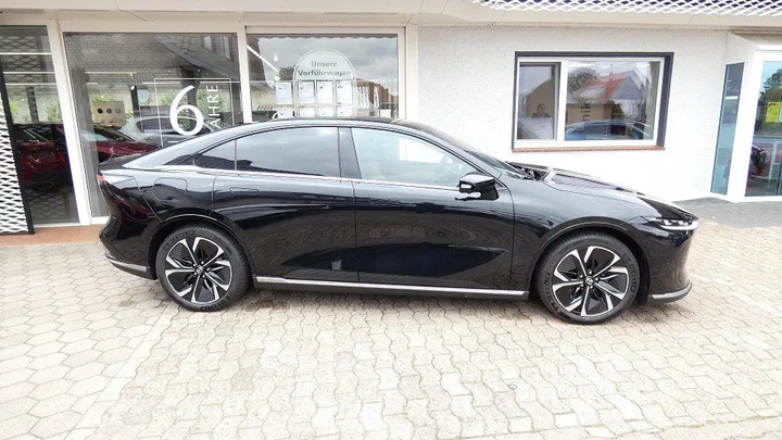 Mazda 6e