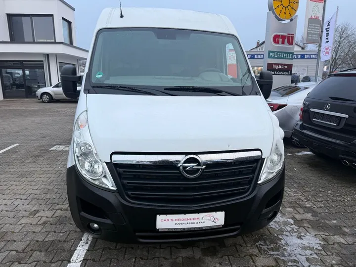 Opel Movano