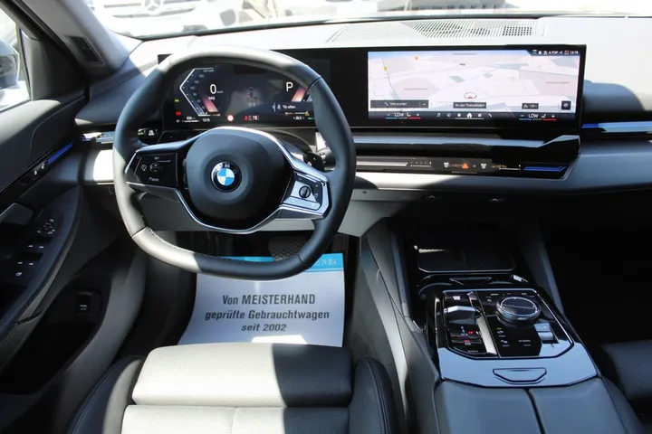 BMW 520