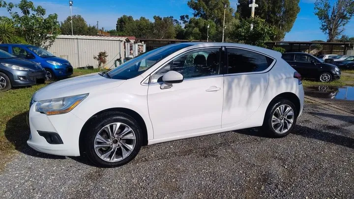 DS Automobiles DS4