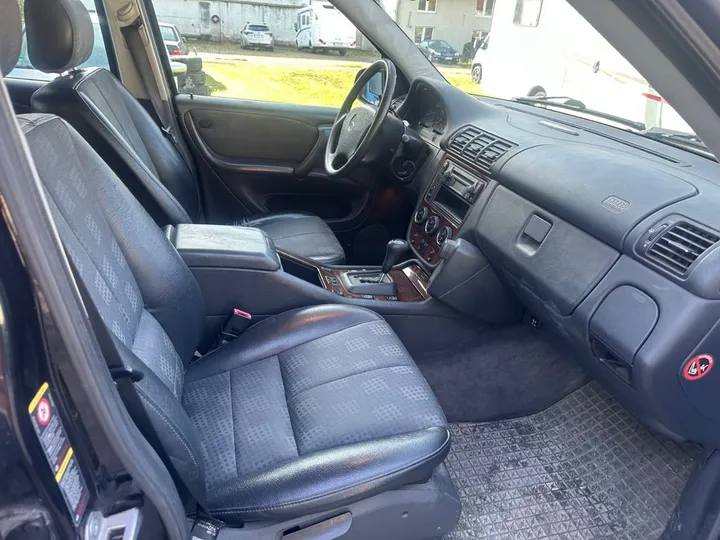 Mercedes-Benz ML 270
