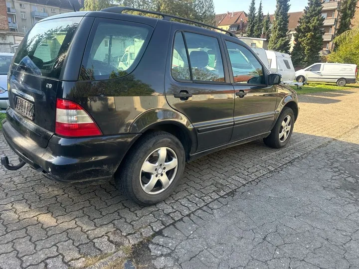 Mercedes-Benz ML 270