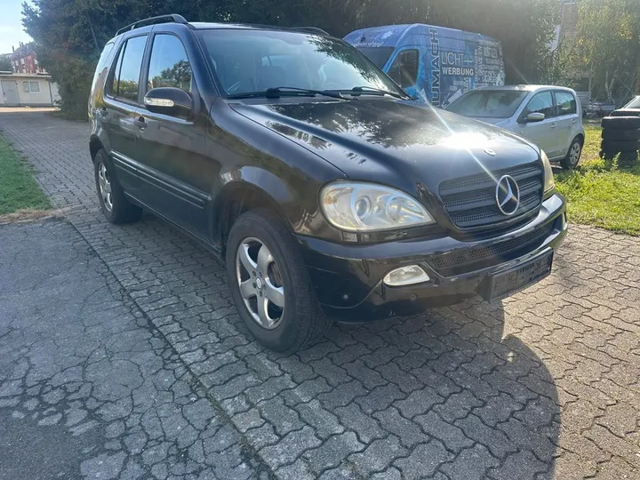 Mercedes-Benz ML 270