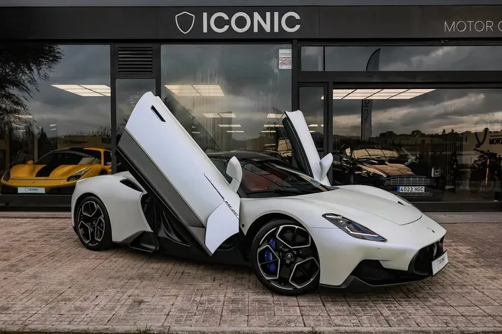 Maserati MC20