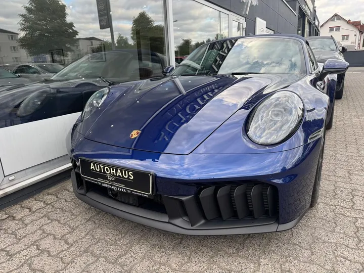 Porsche 992