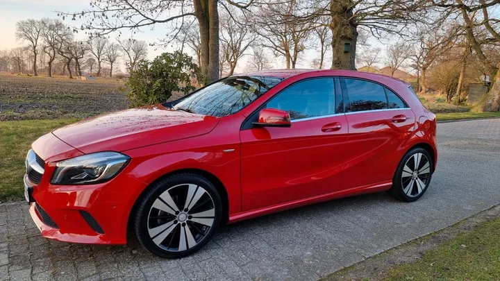 Mercedes-Benz A 180