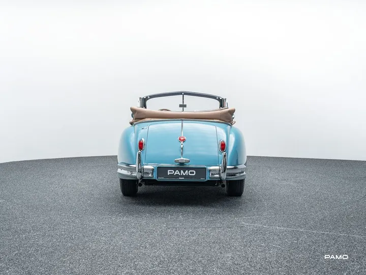 Jaguar XK