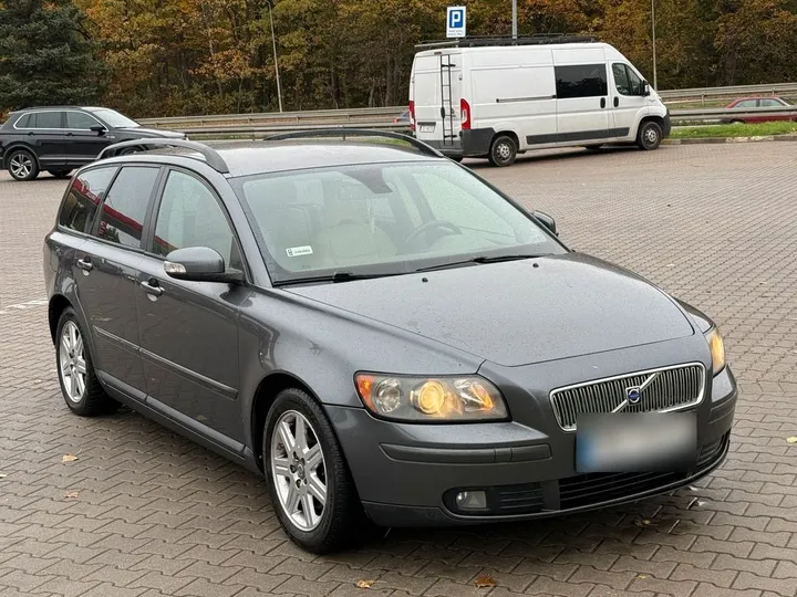 Volvo V50