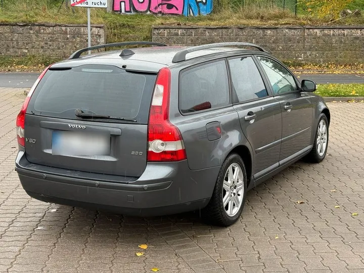 Volvo V50
