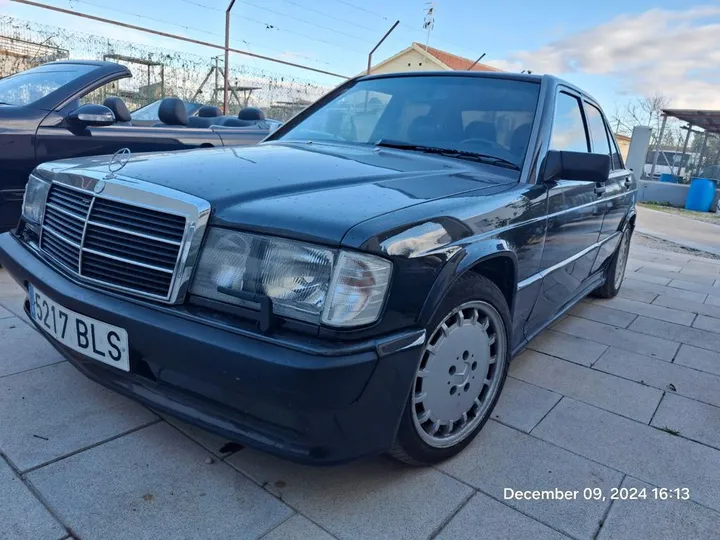 Mercedes-Benz 190