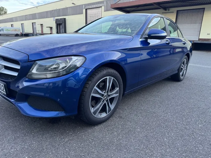 Mercedes-Benz C 180