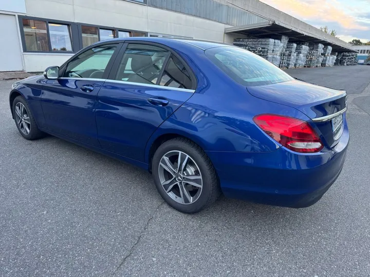 Mercedes-Benz C 180