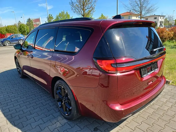 Chrysler Pacifica