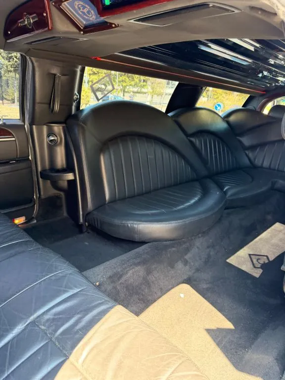 Lincoln Town Car