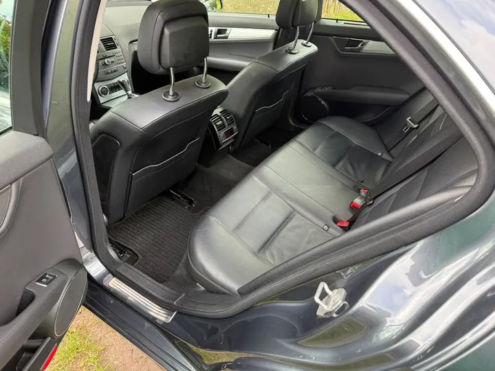 Mercedes-Benz C 200