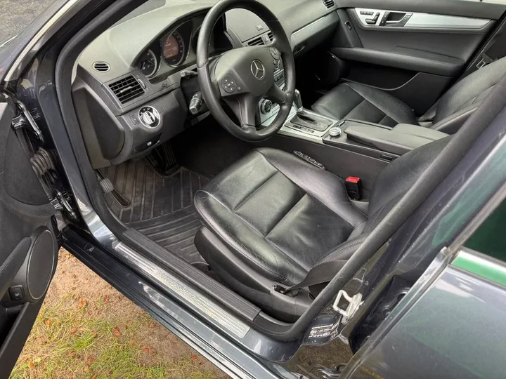 Mercedes-Benz C 200