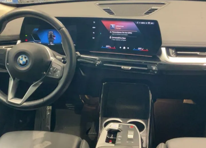 BMW iX1