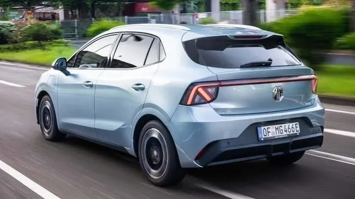 MG MG4 EV Urban