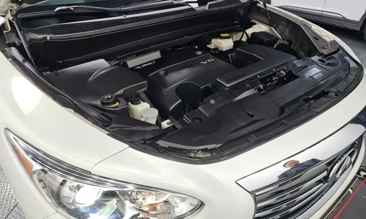 Infiniti JX