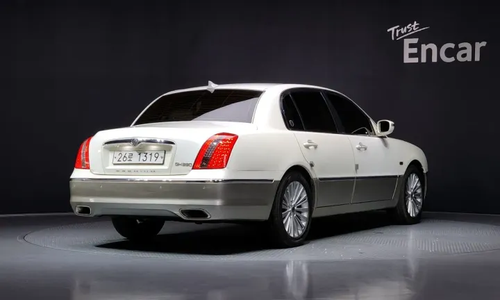 Kia OPIRUS