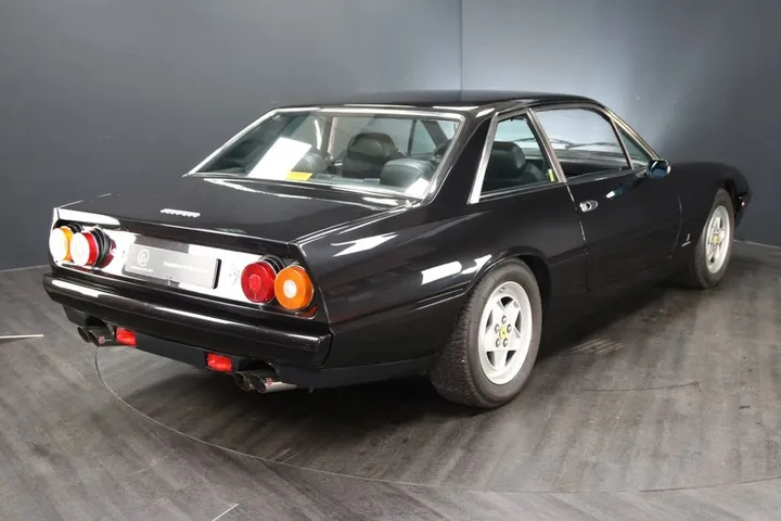 Ferrari 412