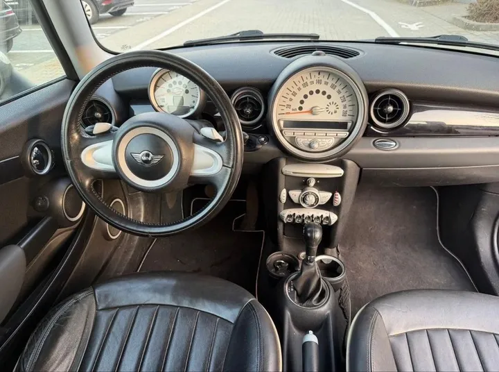 MINI Cooper Clubman