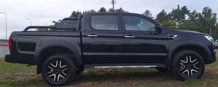 JAC 8 Pro