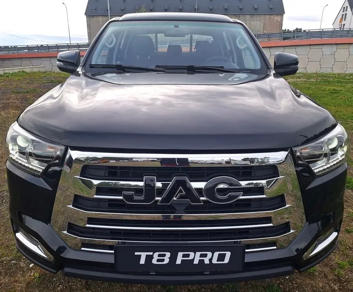 JAC 8 Pro