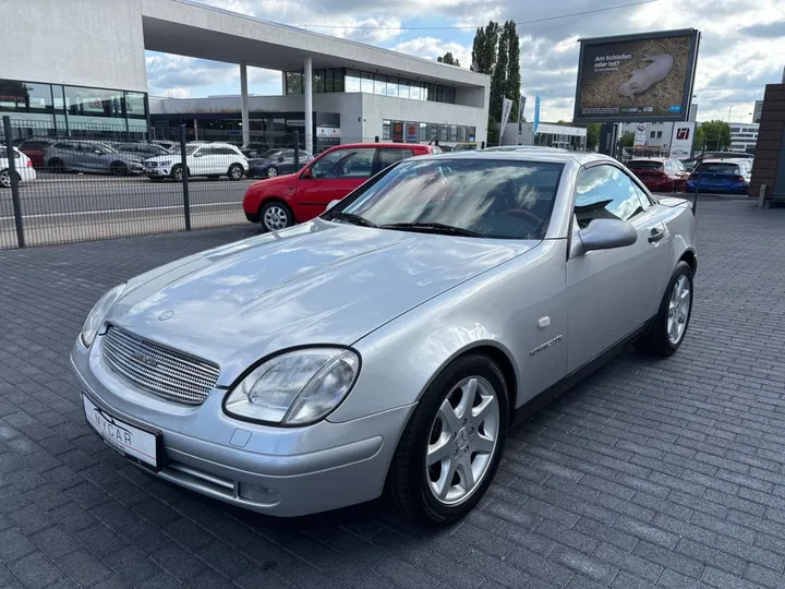 Mercedes-Benz SLK 230