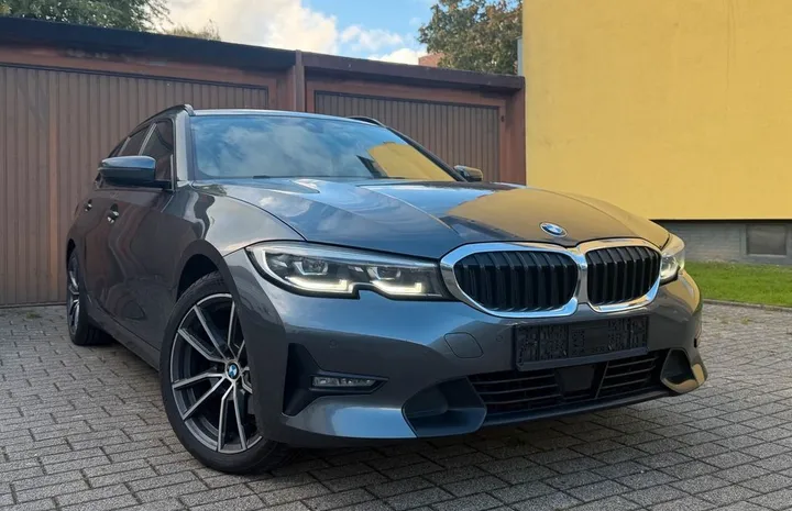 BMW 320