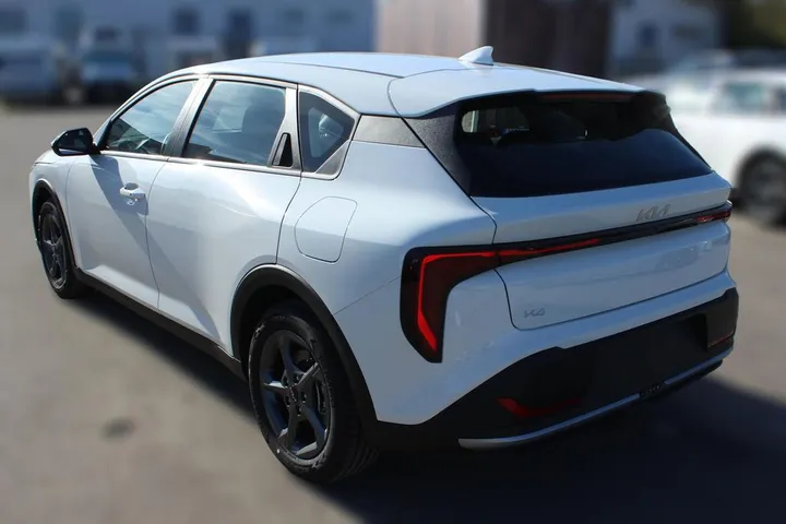 Kia K4