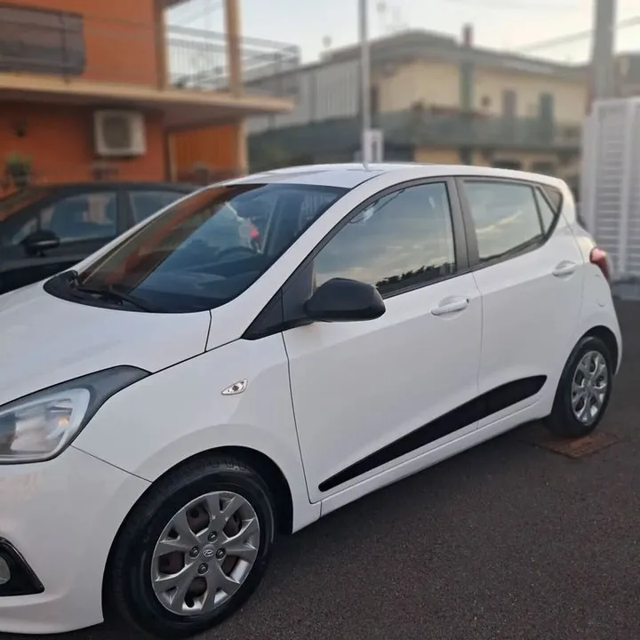 Hyundai i10
