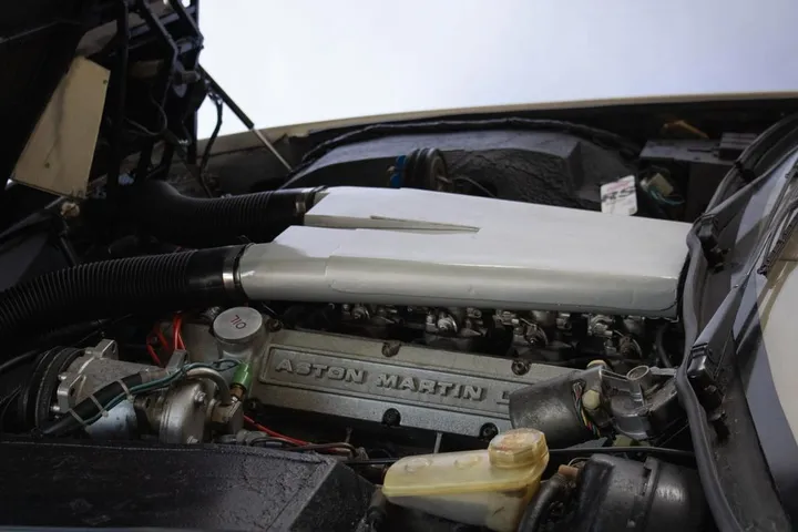 Aston Martin Lagonda