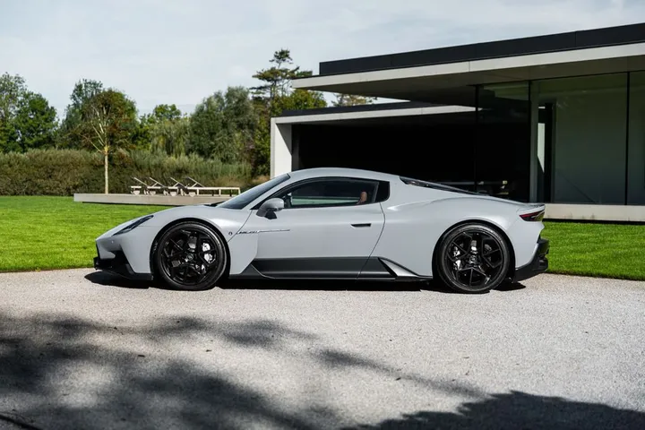 Maserati MC20