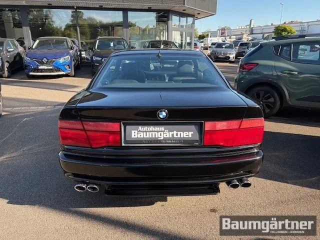 BMW 850