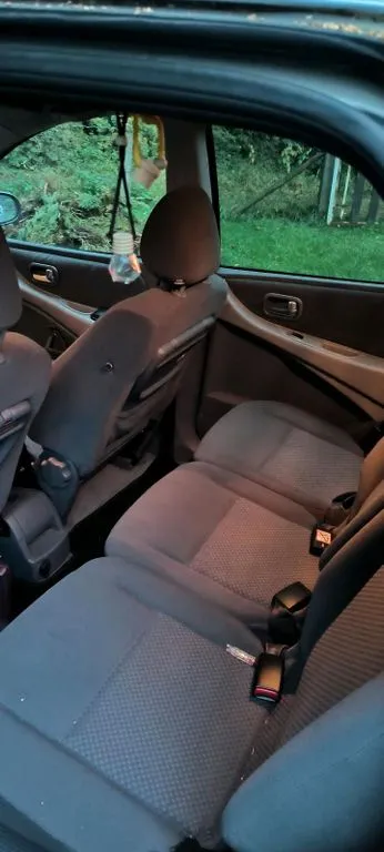 Nissan Almera Tino