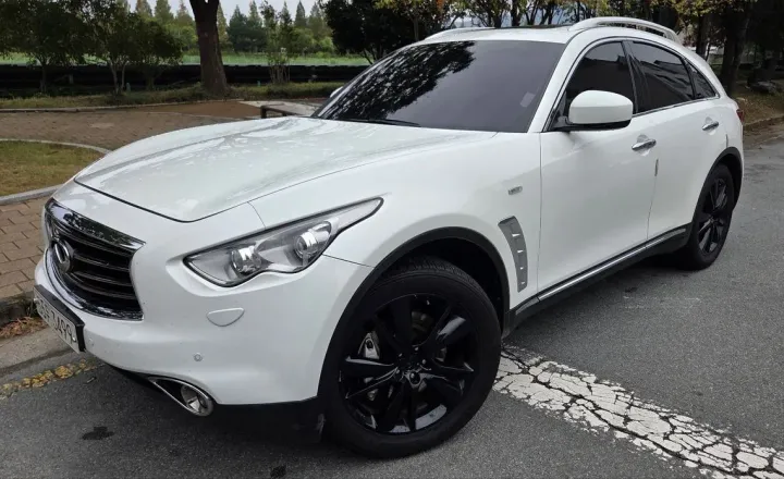 Infiniti FX