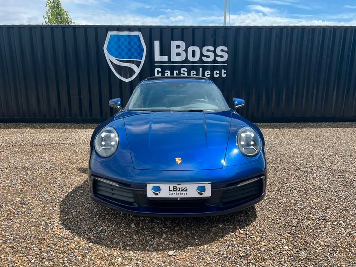 Porsche 992
