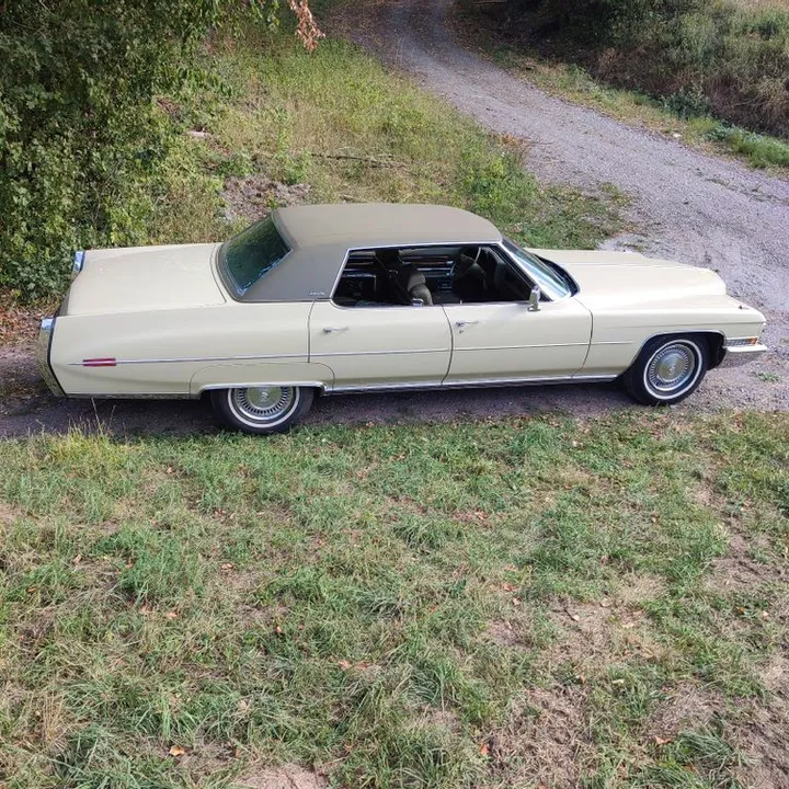 Cadillac Deville