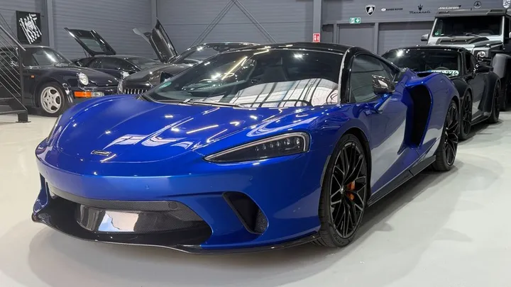 McLaren GT