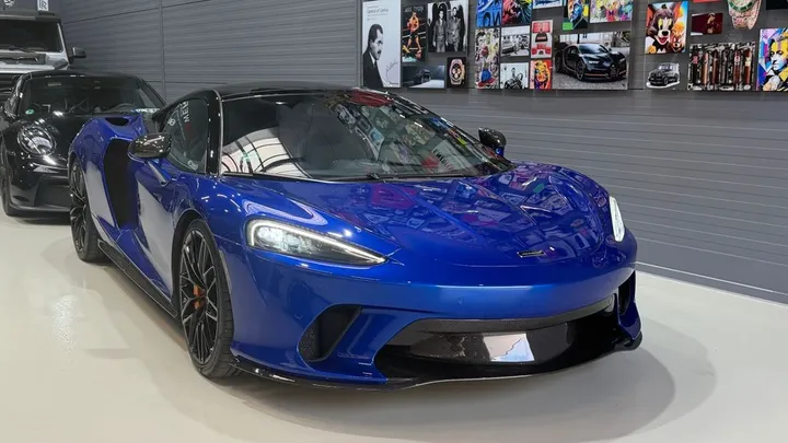 McLaren GT