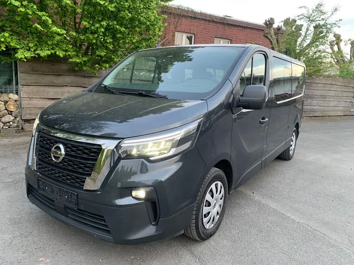 Nissan NV300