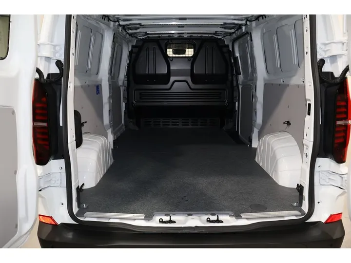 Volkswagen T7 Transporter
