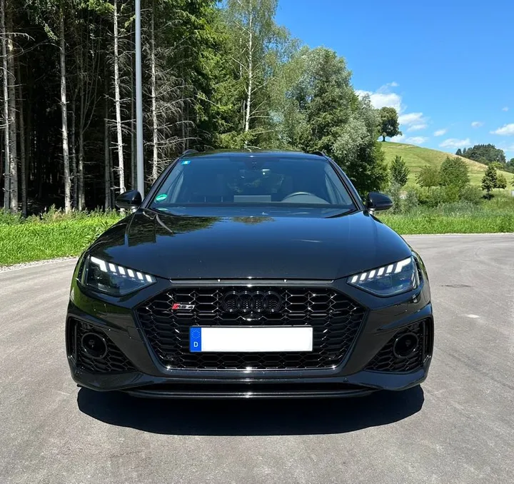 Audi RS4