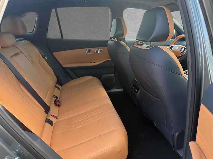 Geely Starray EM-i