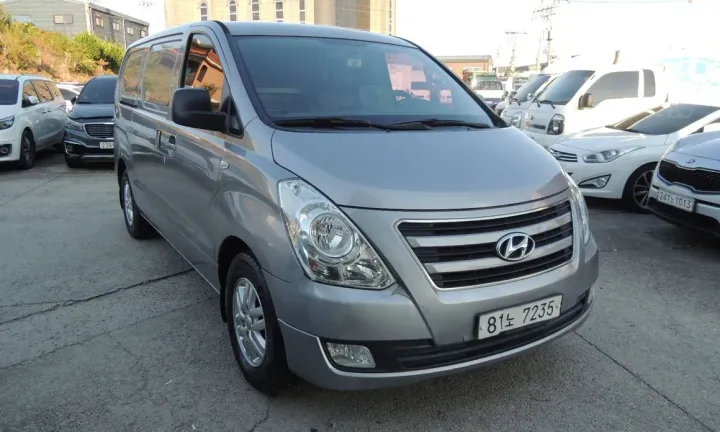 Hyundai Starex