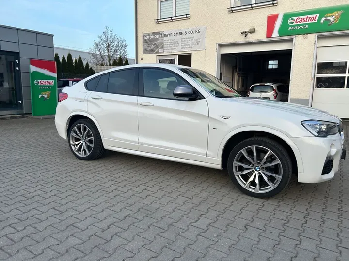 BMW X4 M40