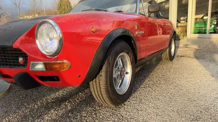 Abarth 124 Spider